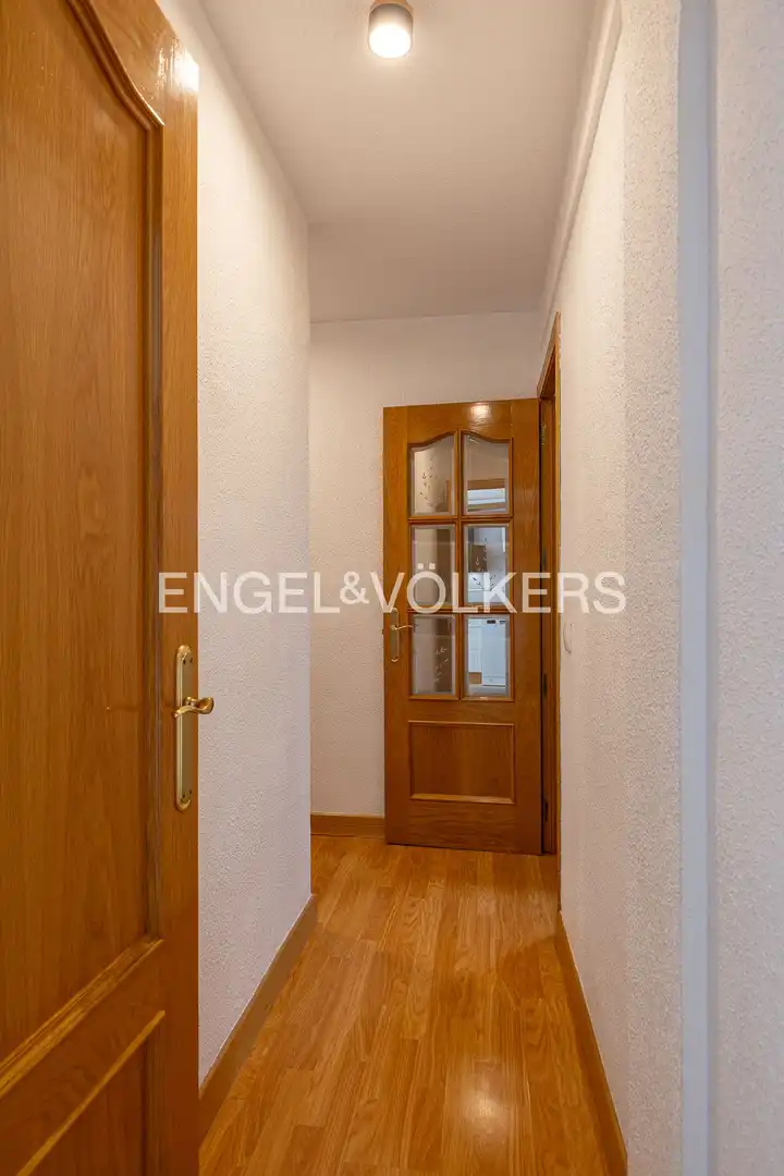 Wohnung zum Verkauf in Móstoles mit Klimaanlage, Heizung und Terrasse