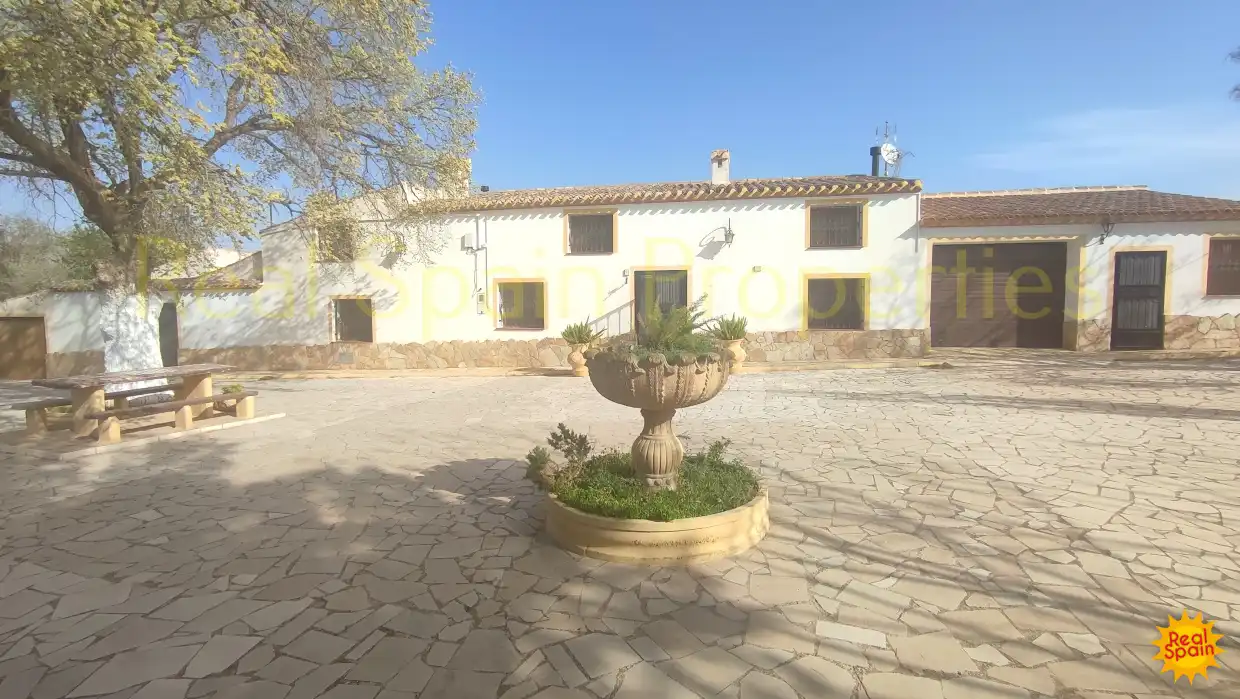 Vista exterior de Finca rústica en venta en Vélez-Rubio con Terraza y Piscina