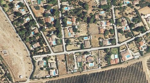 Vivienda  301 m  6 hab. en Carmona  Ocupado