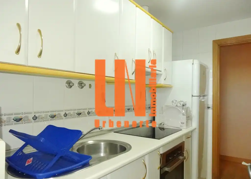 Cocina de Piso en venta en Villanueva de la Cañada con Calefacción, Parquet y Terraza
