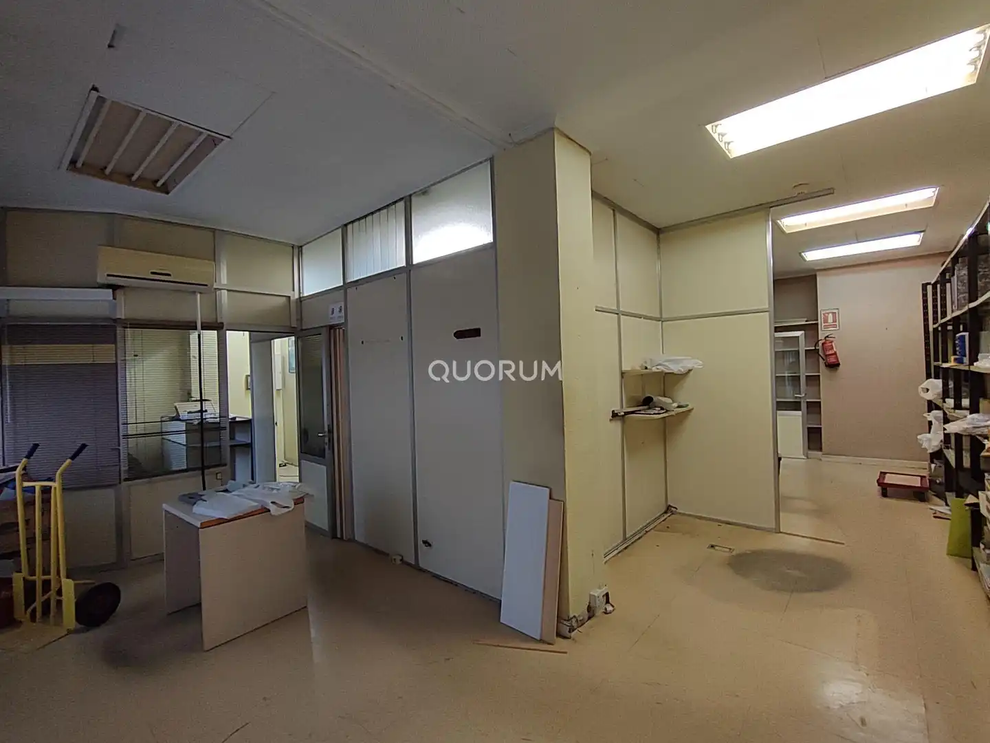 Business premises to rent in Calle General Salazar, imagen 3