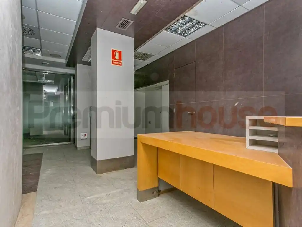 Business premises for sale in Calle de Mossèn Jacint Verdaguer, imagen 6