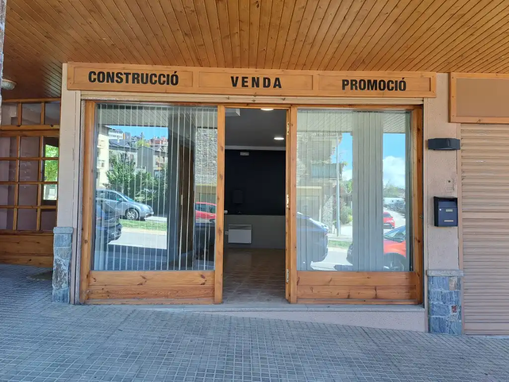 Geschaftsraum zur Miete in Puigcerdà mit Heizung