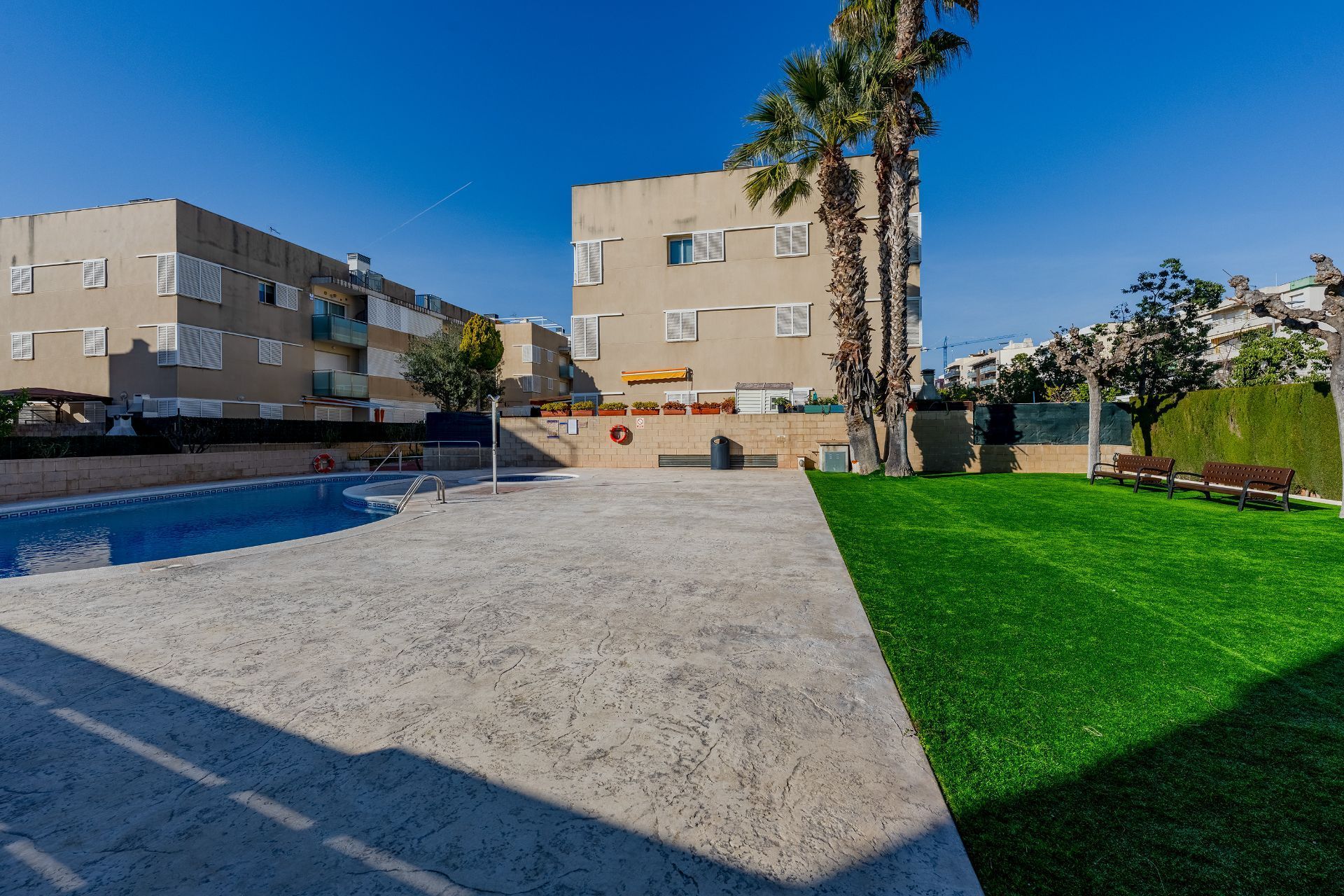 Vista exterior de Pis en venda en Calafell amb Aire condicionat, Calefacció i Terrassa