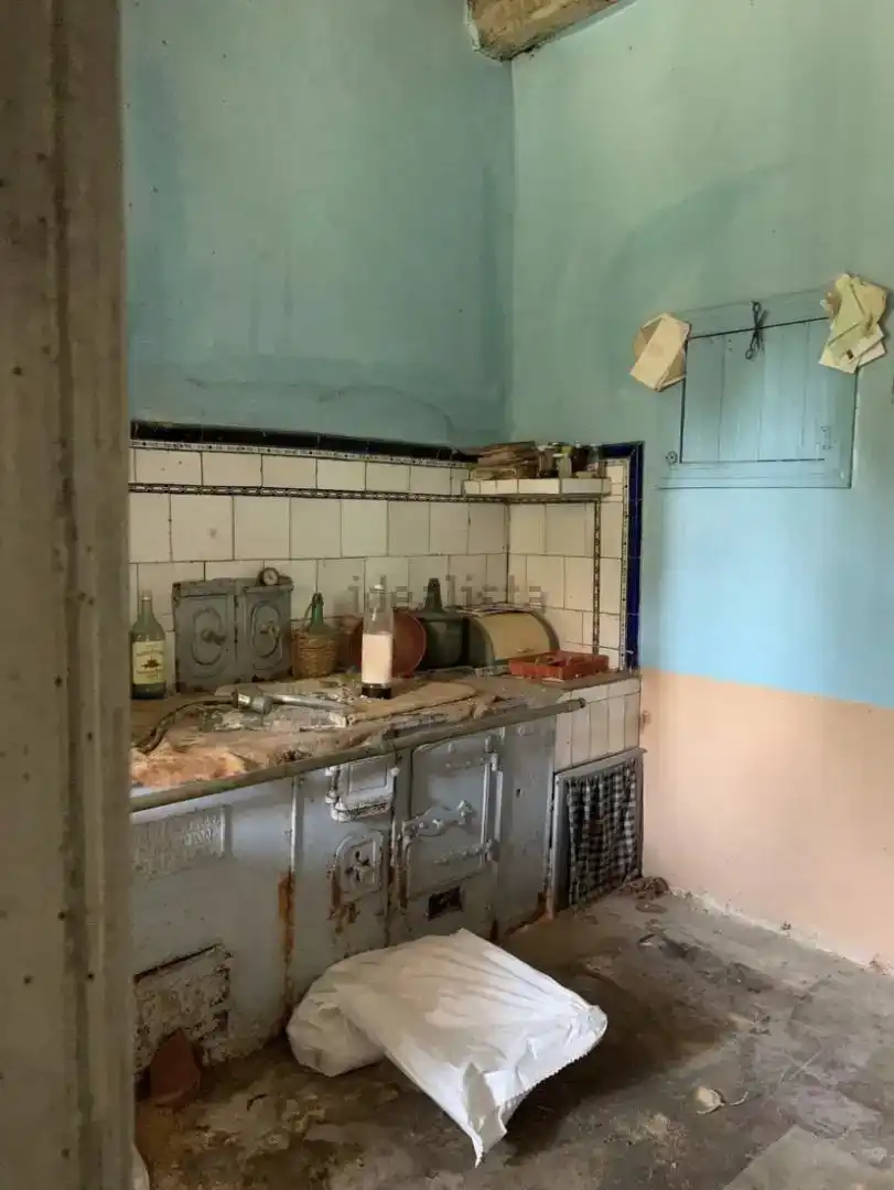 Cuina de Casa adosada en venda en Sandiás amb Balcó