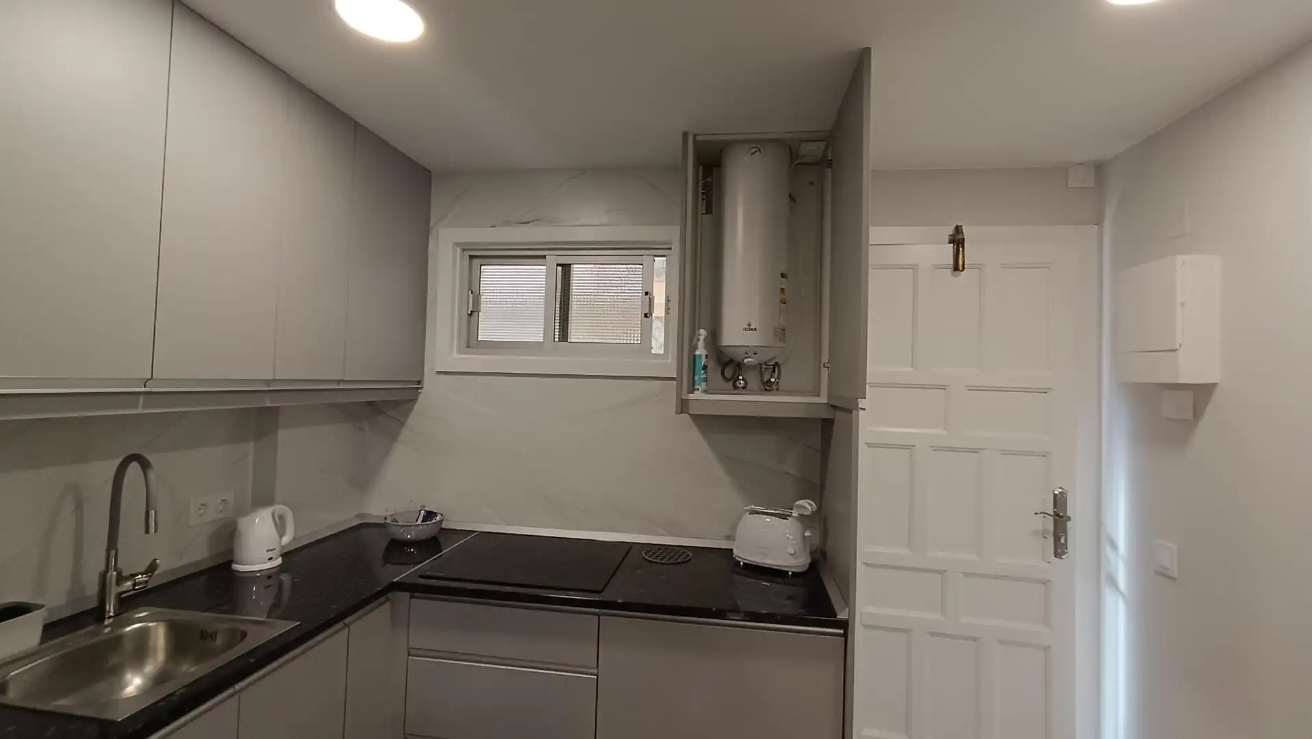 Cuina de Apartament en venda en San Bartolomé de Tirajana amb Aire condicionat, Terrassa i Moblat