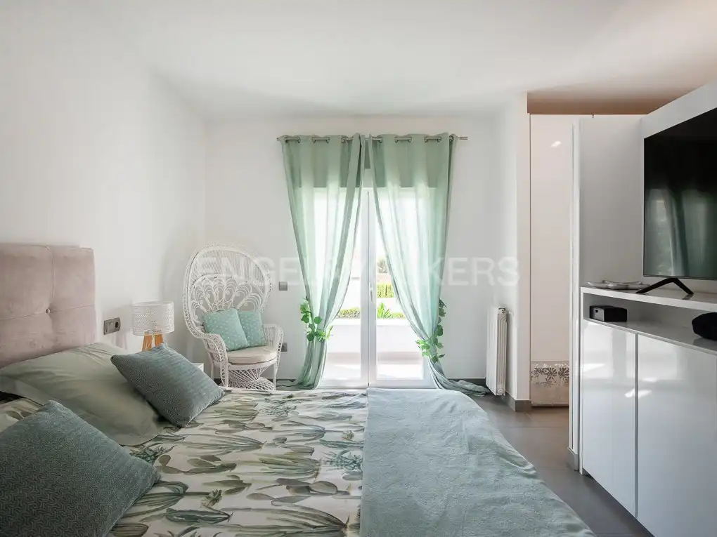 Dormitori de Casa o xalet en venda en Benicasim / Benicàssim amb Calefacció, Terrassa i Piscina