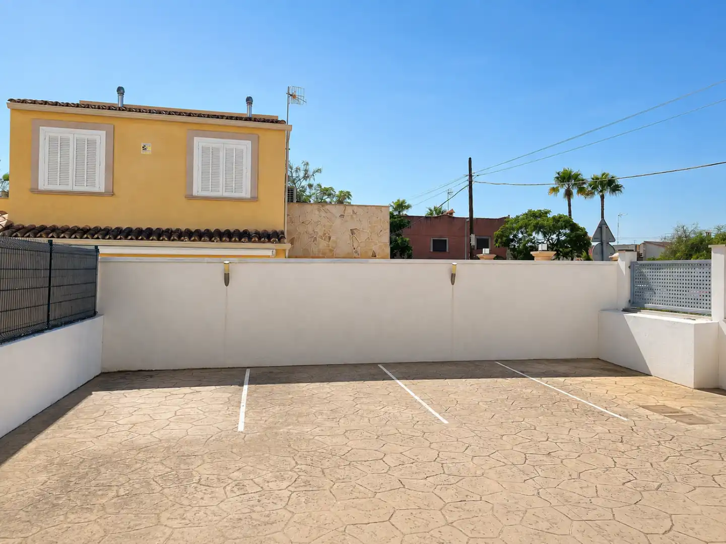 Parking de Piso en venta en Calvià con Aire acondicionado, Calefacción y Jardín privado