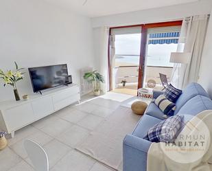 Sala d'estar de Apartament de lloguer en Arenys de Mar amb Calefacció, Moblat i Forn