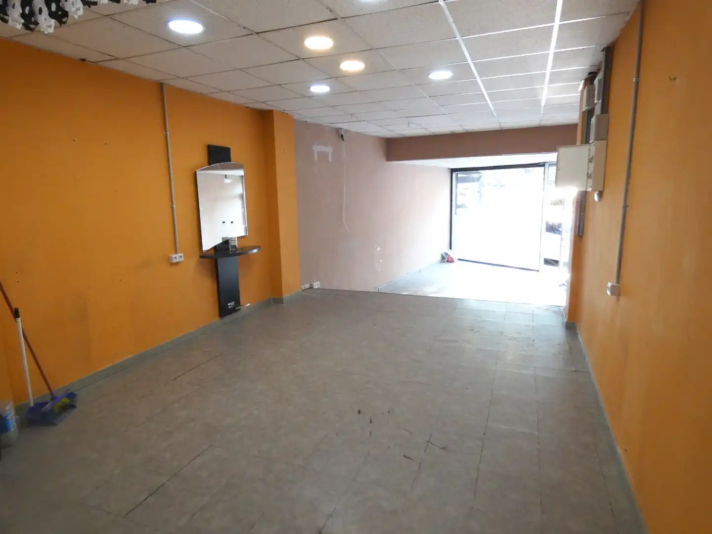 Local en venta en Cerdanyola del Vallès