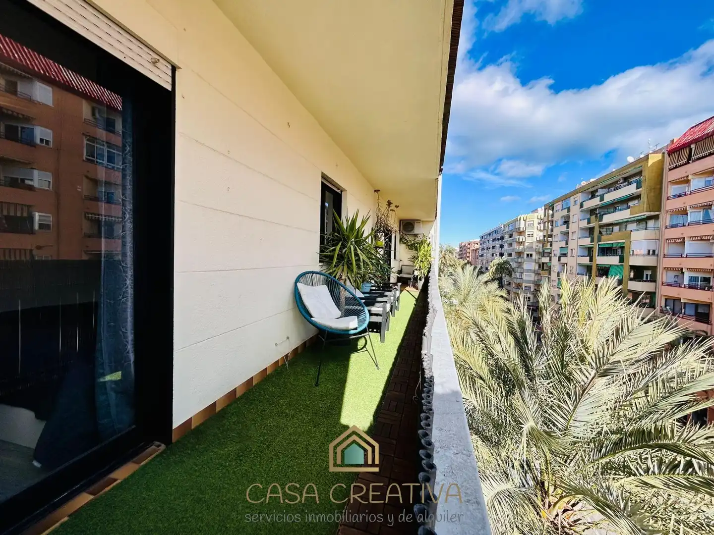 Außenansicht von Wohnung zum Verkauf in Gandia mit Privatgarten, Terrasse und Möbliert