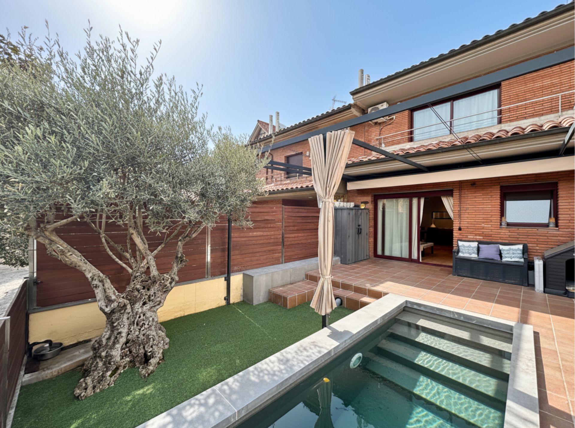 Terrassa de Pis en venda en Torelló amb Aire condicionat, Calefacció i Jardí privat