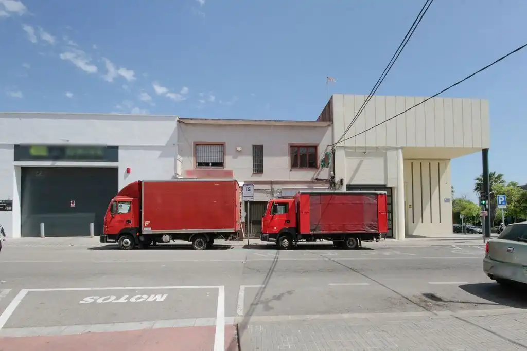Local comercial en venda a Llevant, imagen 13