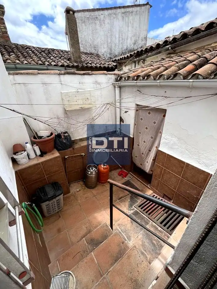 Casa amb jardí en venda a Calle de la Constitución, imagen 19