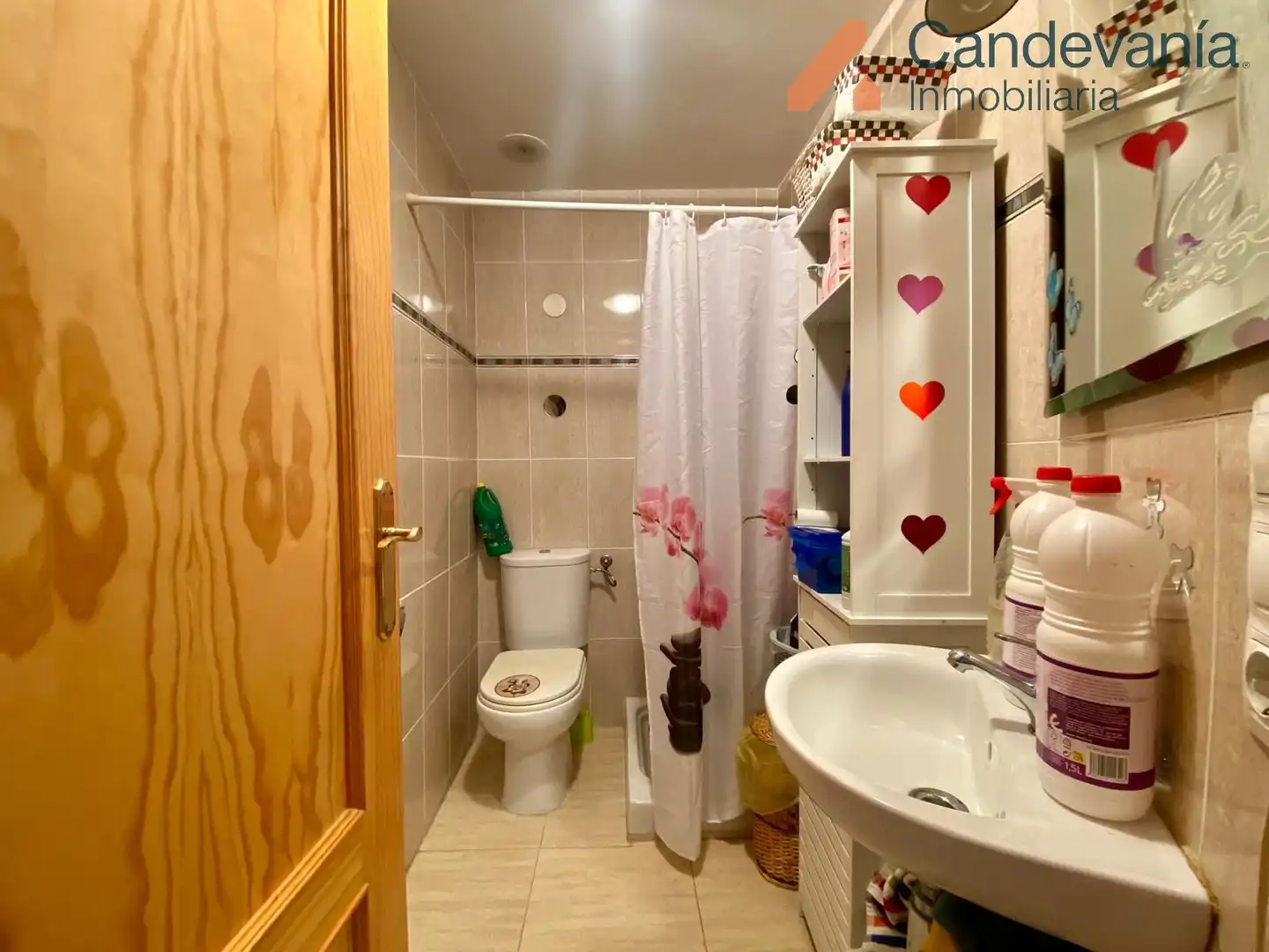 Baño de Casa adosada en venta en Las Pedrosas con Aire acondicionado, Calefacción y Jardín privado