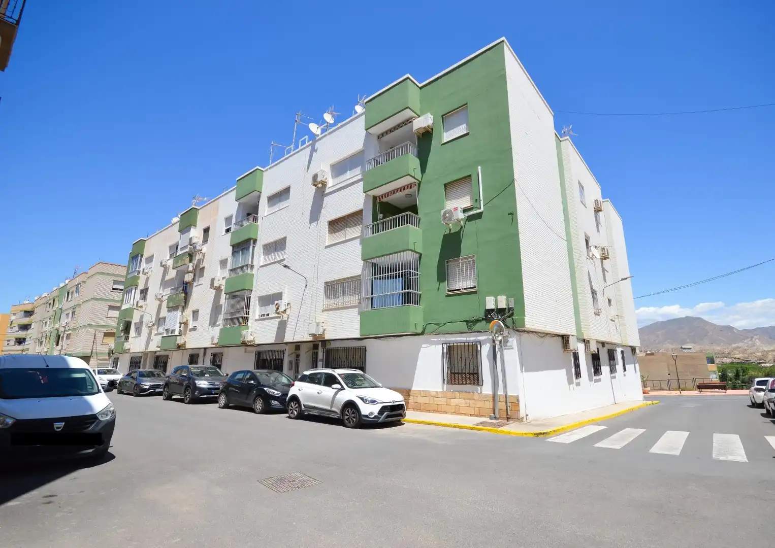Vista exterior de Piso en venta en Gádor con Aire acondicionado, Calefacción y Terraza
