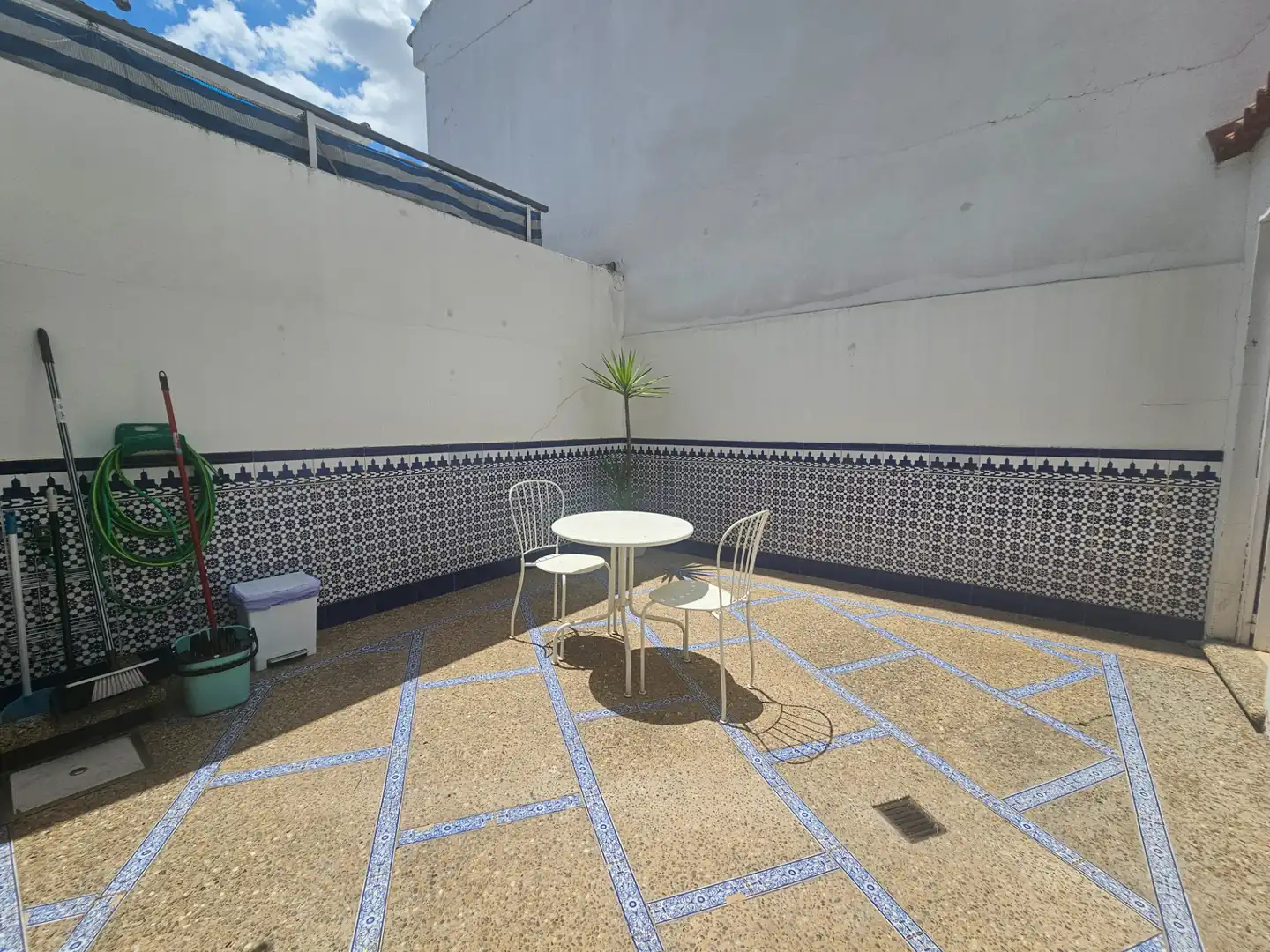 Terraza de Casa adosada en venta en Umbrete con Aire acondicionado, Calefacción y Jardín privado