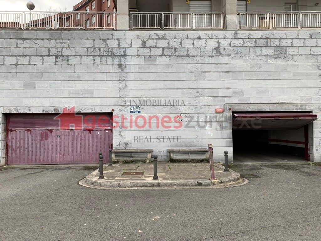 Exterior view of Garage for sale in Bilbao 