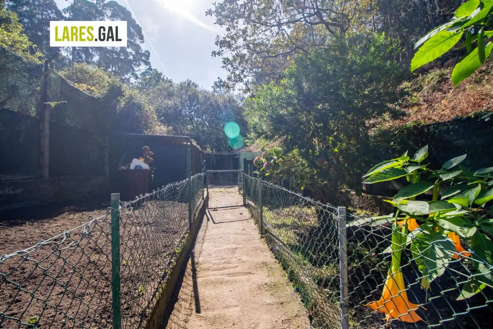Casa o xalet en venda en Cangas  amb Calefacció, Terrassa i Traster