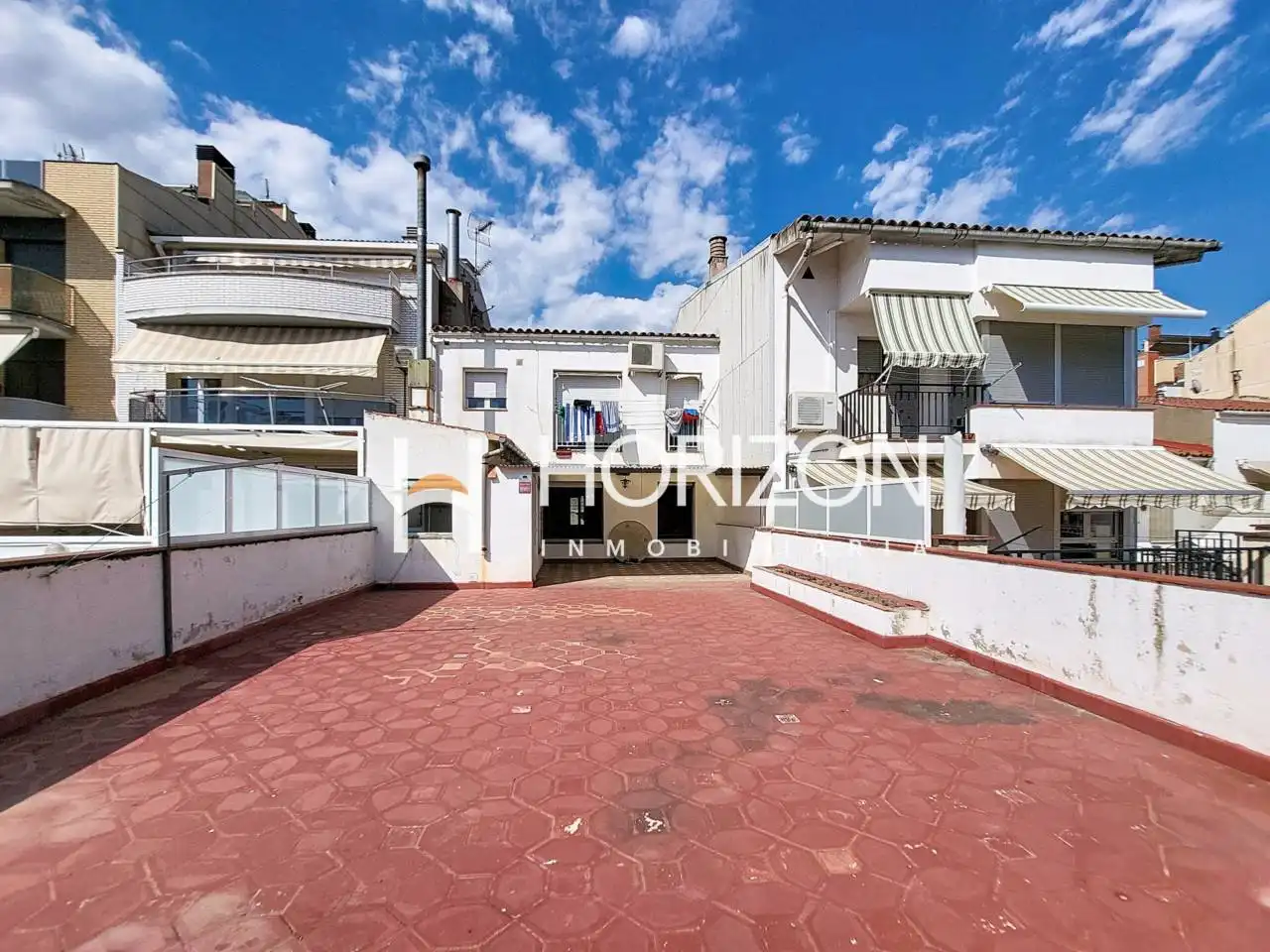 Exterior view of Flat for sale in Manresa  with Heating, Private garden and Terrace
