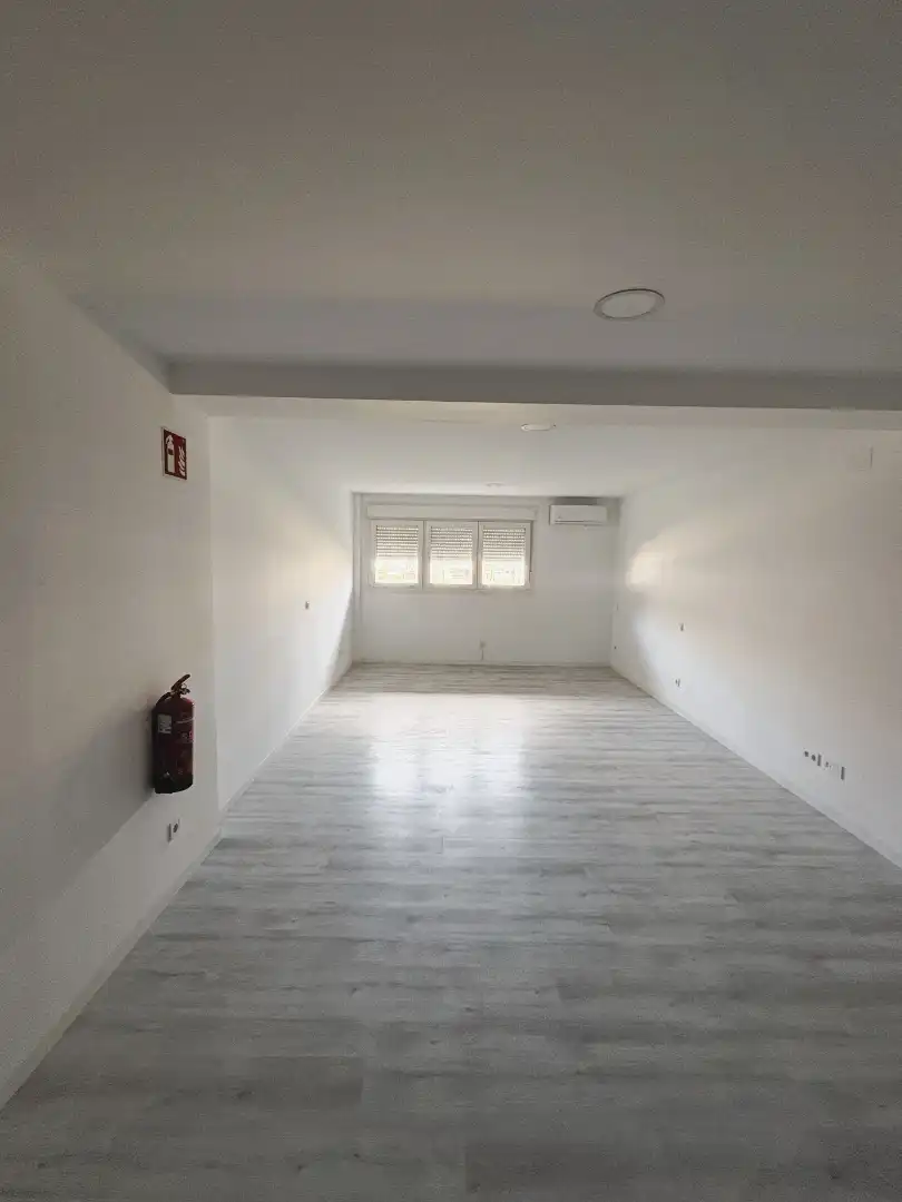 Study for rent in Calle Isla de la Toja, 14, Parque de la Coruña - Las Suertes