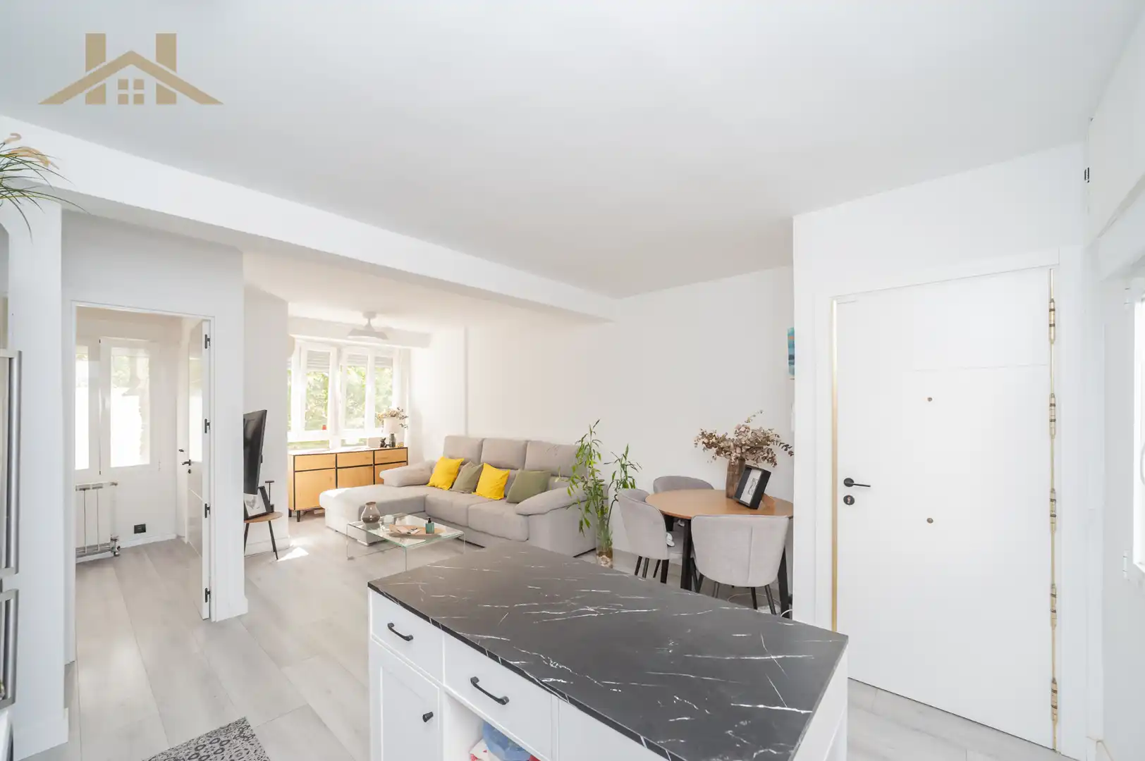 Living room of Flat for sale in Móstoles  with Air Conditioner and Heating