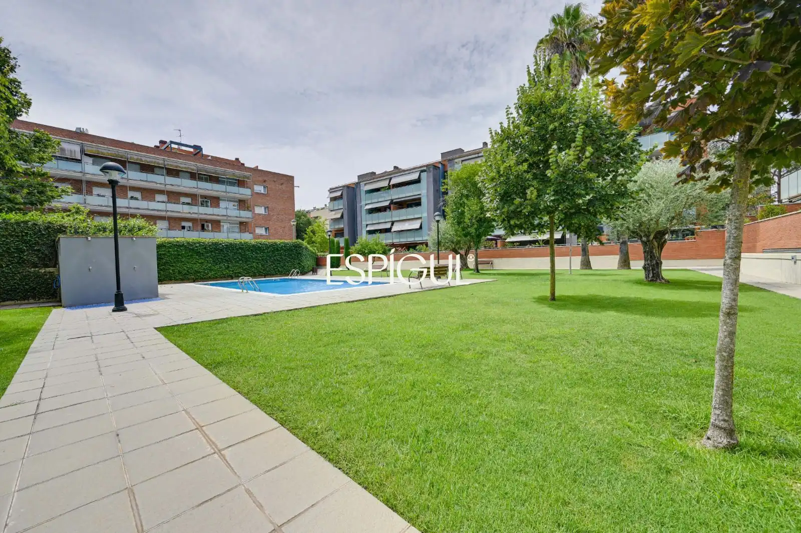 Parking de Piso en venta en Sant Cugat del Vallès con Calefacción, Parquet y Terraza