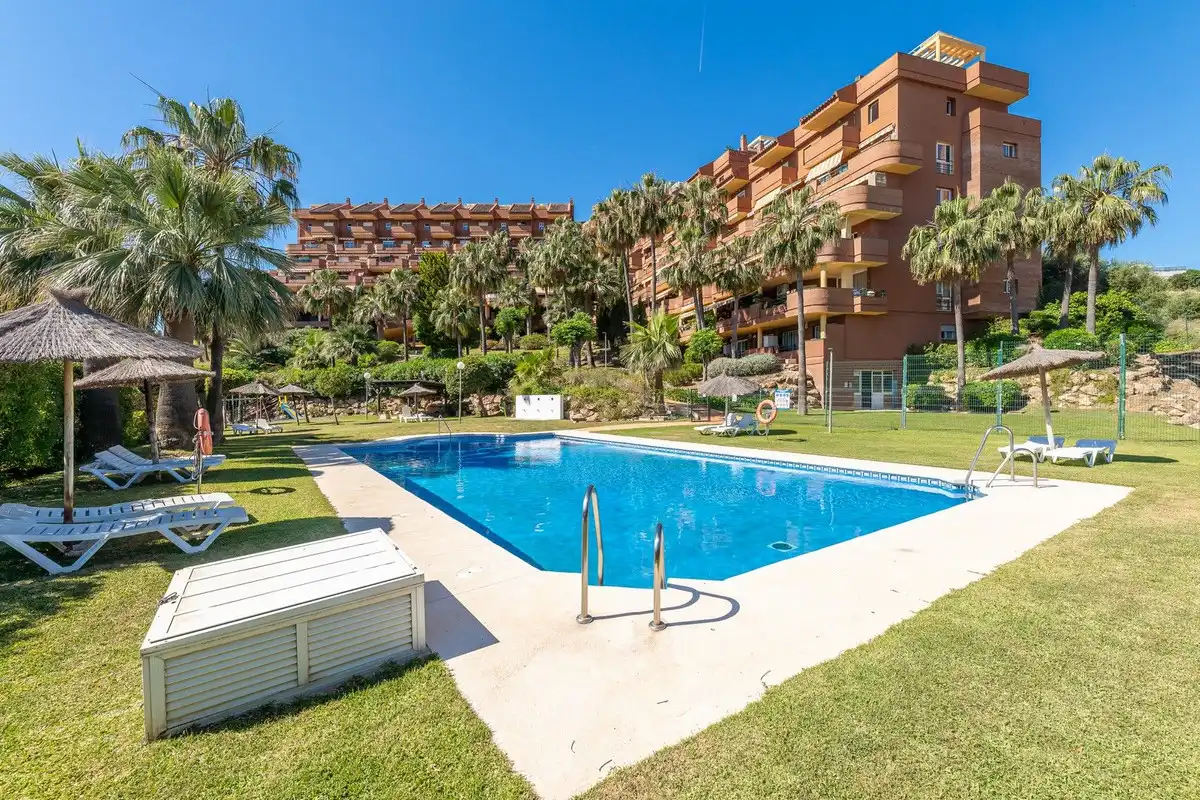 Exterior view of Apartments for sale in Benalmádena  with Terrace and Community pool