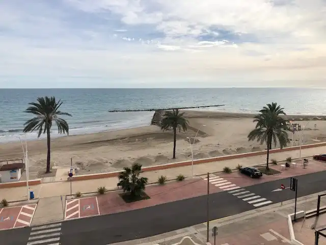 Vista exterior de Piso en venta en Torreblanca con Terraza, Amueblado y Microondas