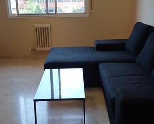 Sala d'estar de Pis de lloguer en  Granada Capital amb Calefacció