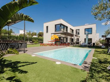 Villa avec piscine à vendre à Les Tres Cales