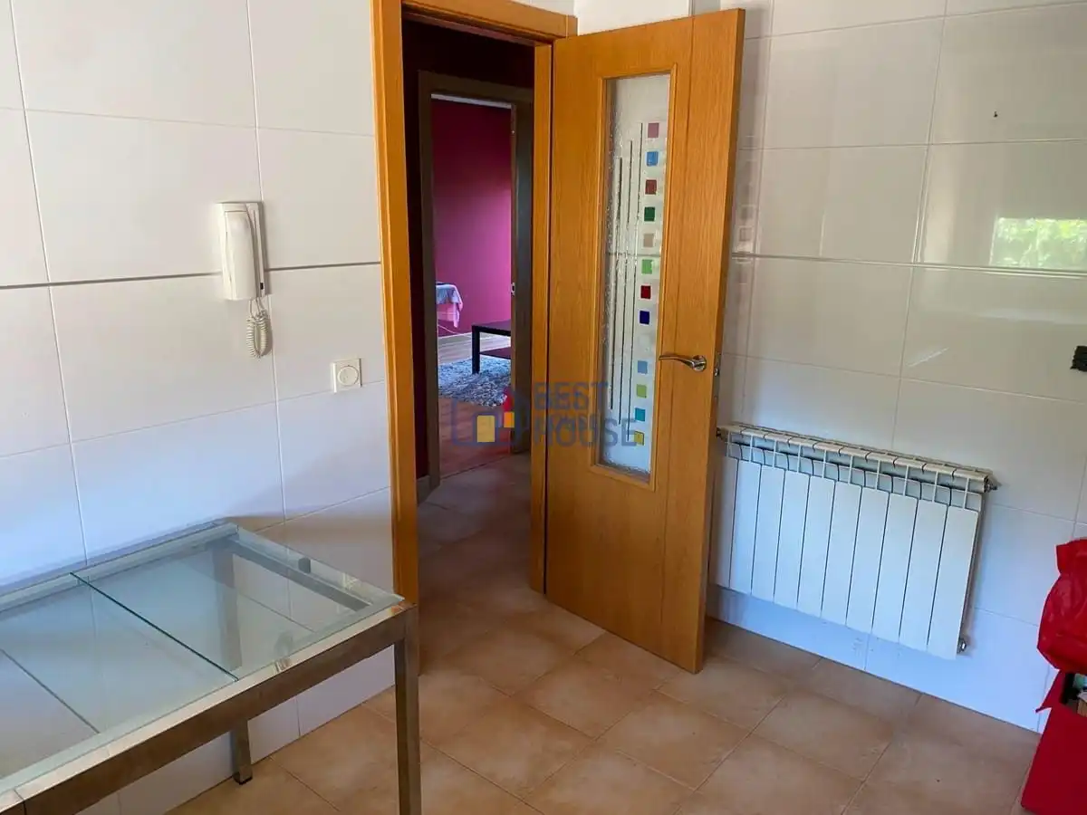 Detached homes for sale in Onzonilla  with Heating, Private garden and Parquet flooring