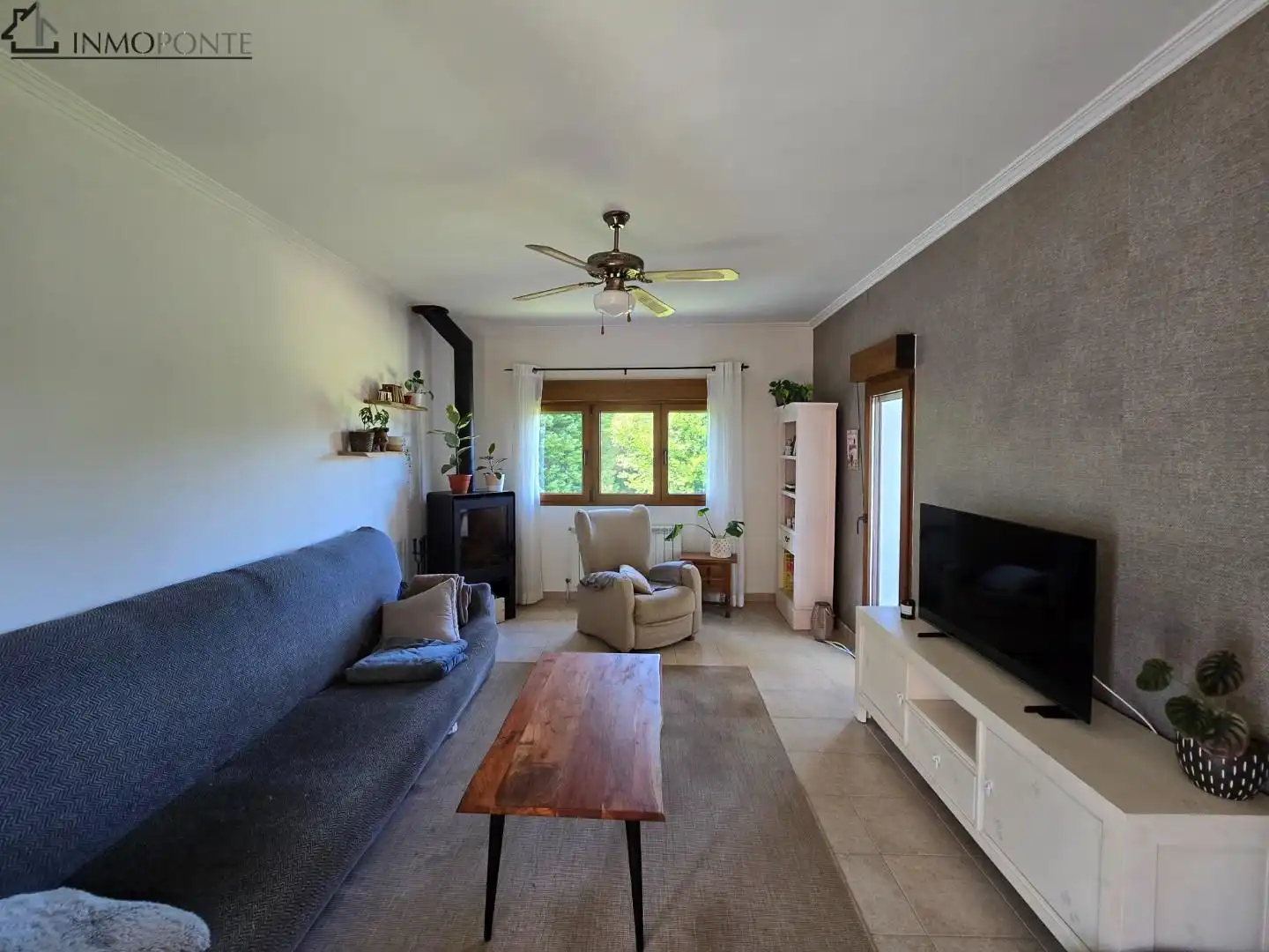 Sala de estar de Casa o chalet en venta en Cerdedo con Calefacción, Jardín privado y Terraza