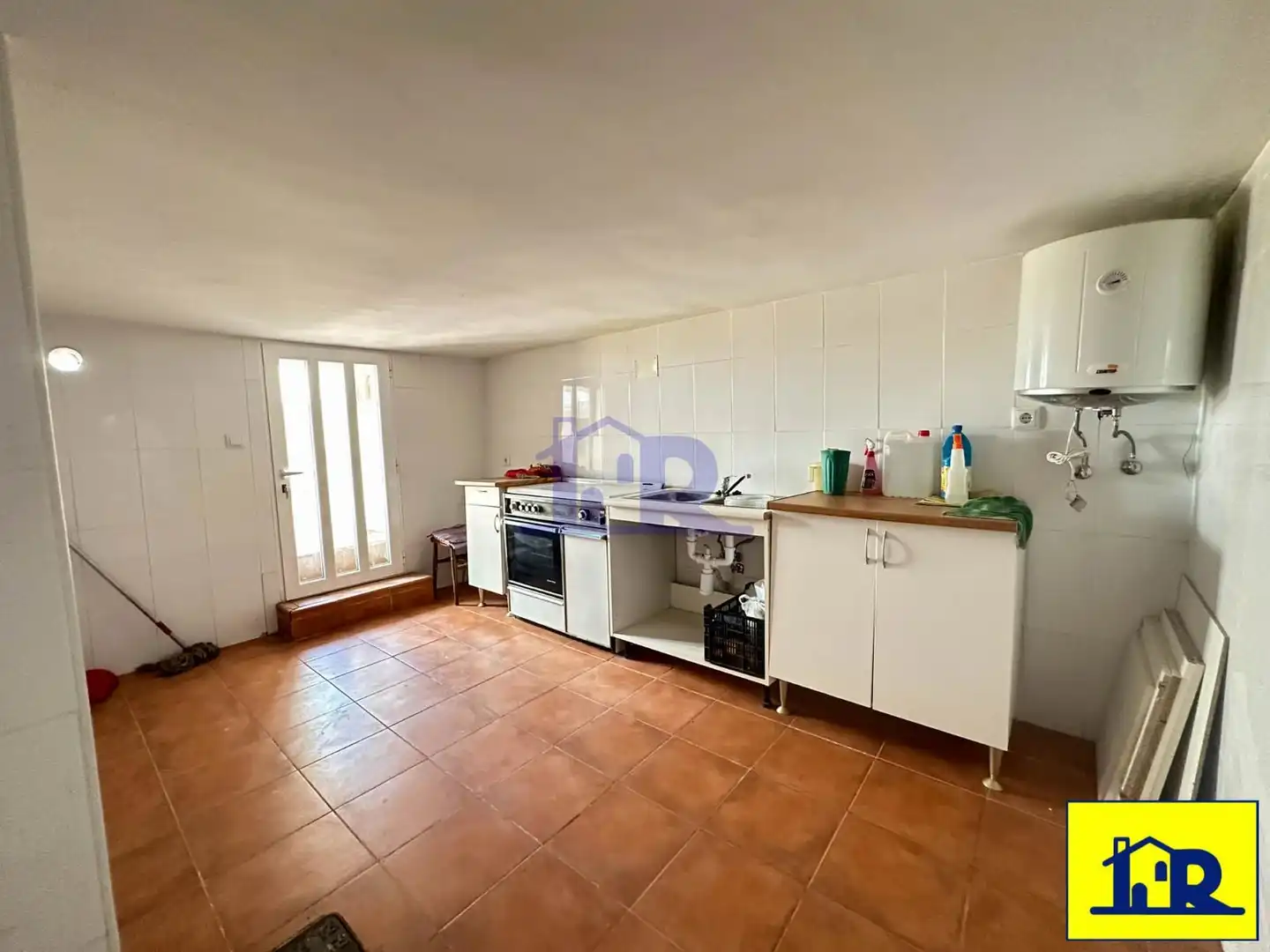 Kitchen of Flat for sale in Cuenca  with Storage room