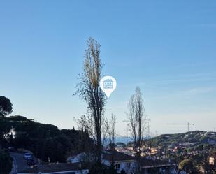 Vista exterior de Finca rústica en venda en Sant Andreu de Llavaneres amb Jardí privat i Terrassa