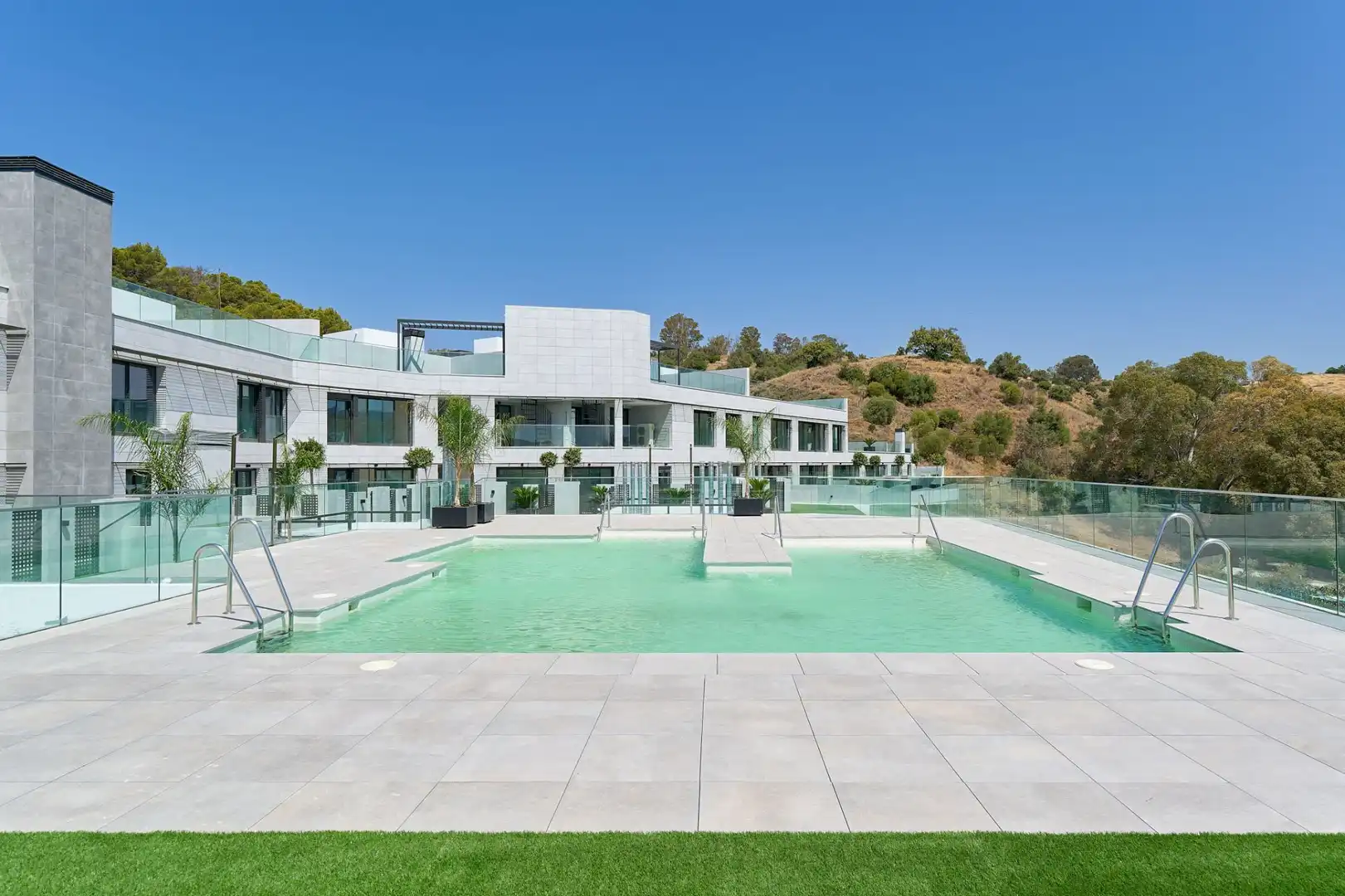 Piscina de Pis en venda en Málaga amb Aire condicionat, Calefacció i Terrassa