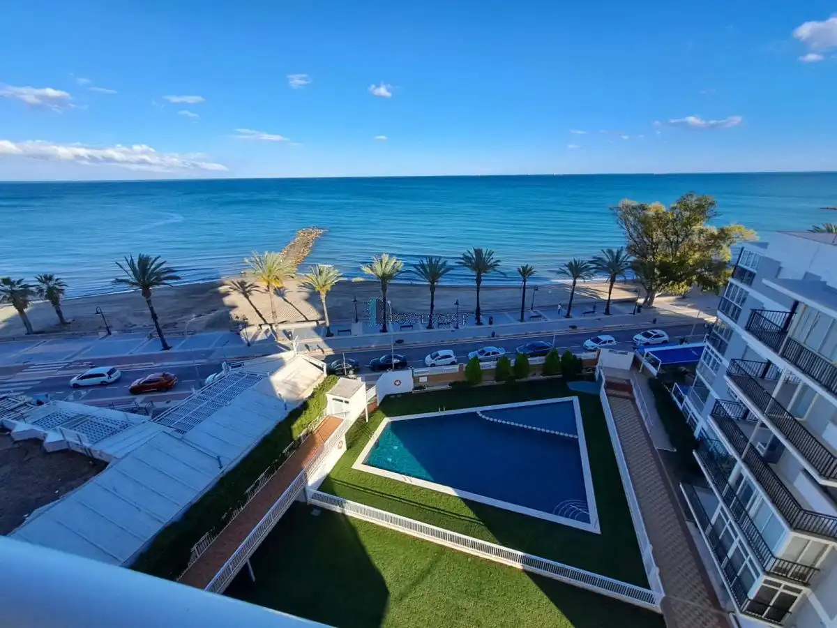 Piscina de Apartament en venda en Benicasim / Benicàssim amb Piscina comunitària