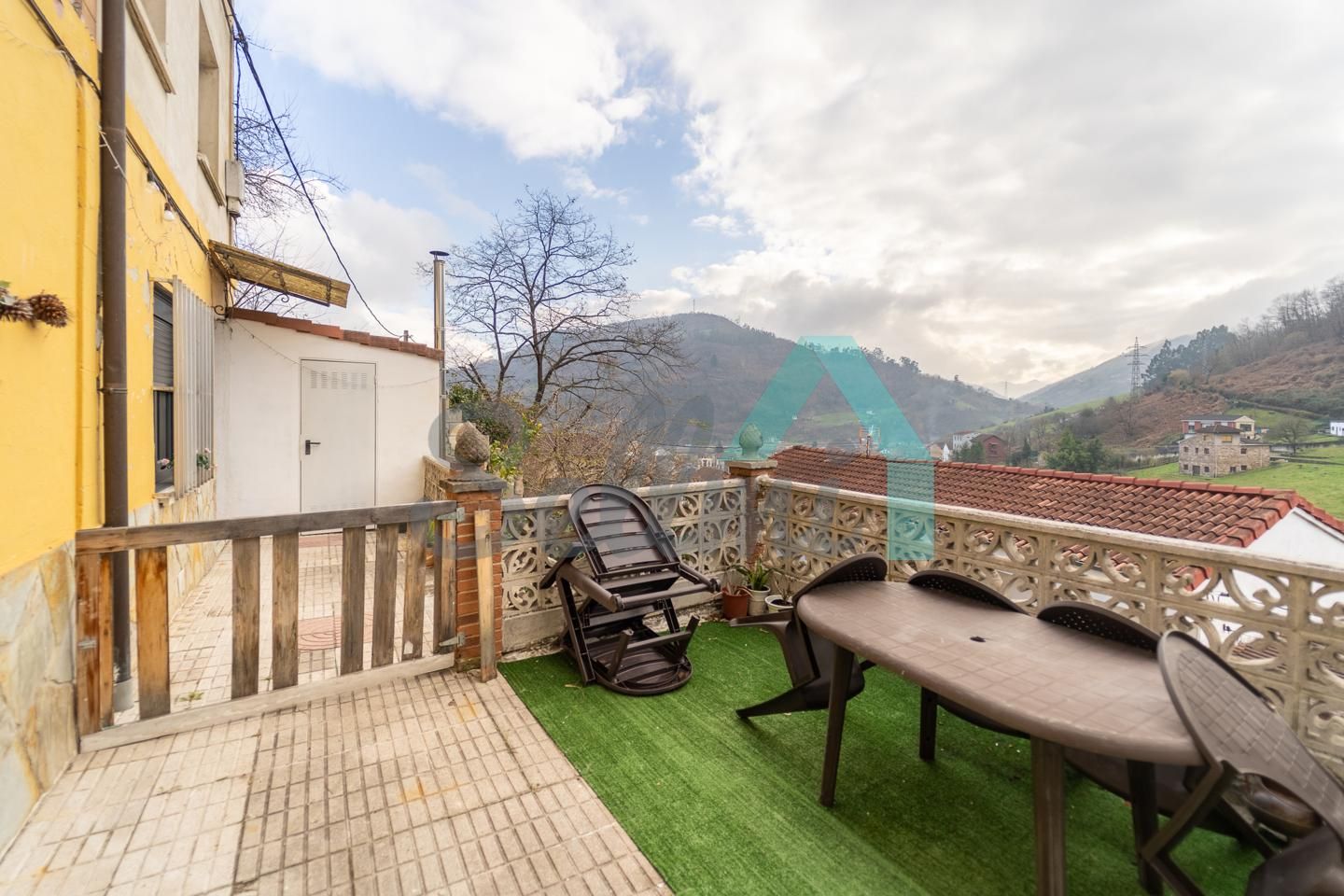 Terraza de Planta baja de alquiler en Mieres (Asturias) con Calefacción, Terraza y Amueblado