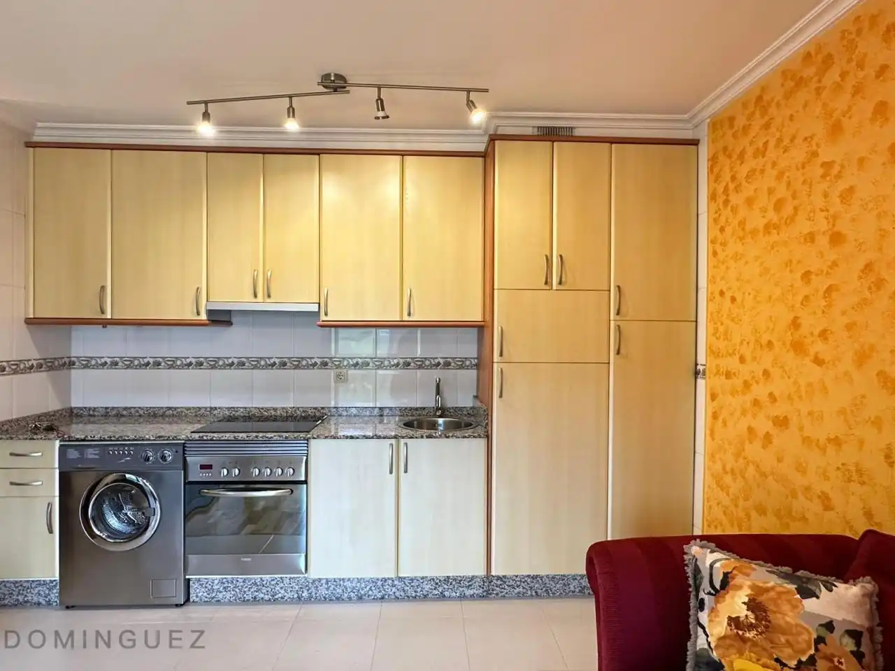 Cocina de Piso en venta en Vigo  con Calefacción y Balcón