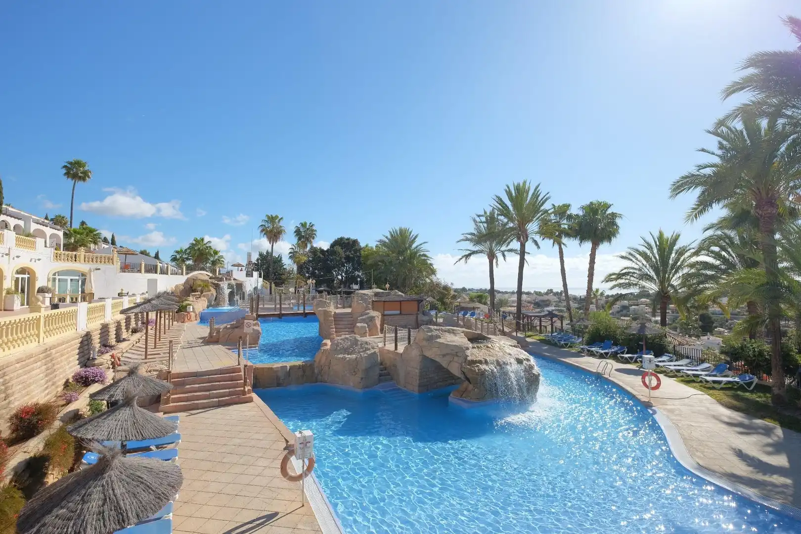 Maison mitoyenne avec piscine à vendre à Cometa