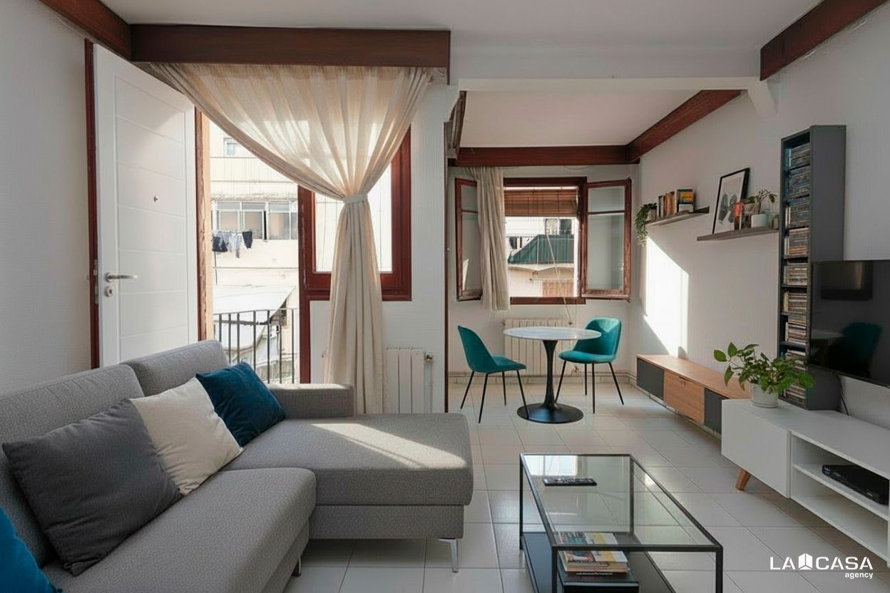 Flat for sale in Carrer de Salvà, El Poble Sec - Parc de Montjuïc