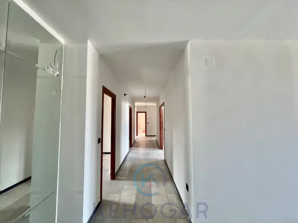 Casa o chalet en venta en Dos Hermanas con Piscina