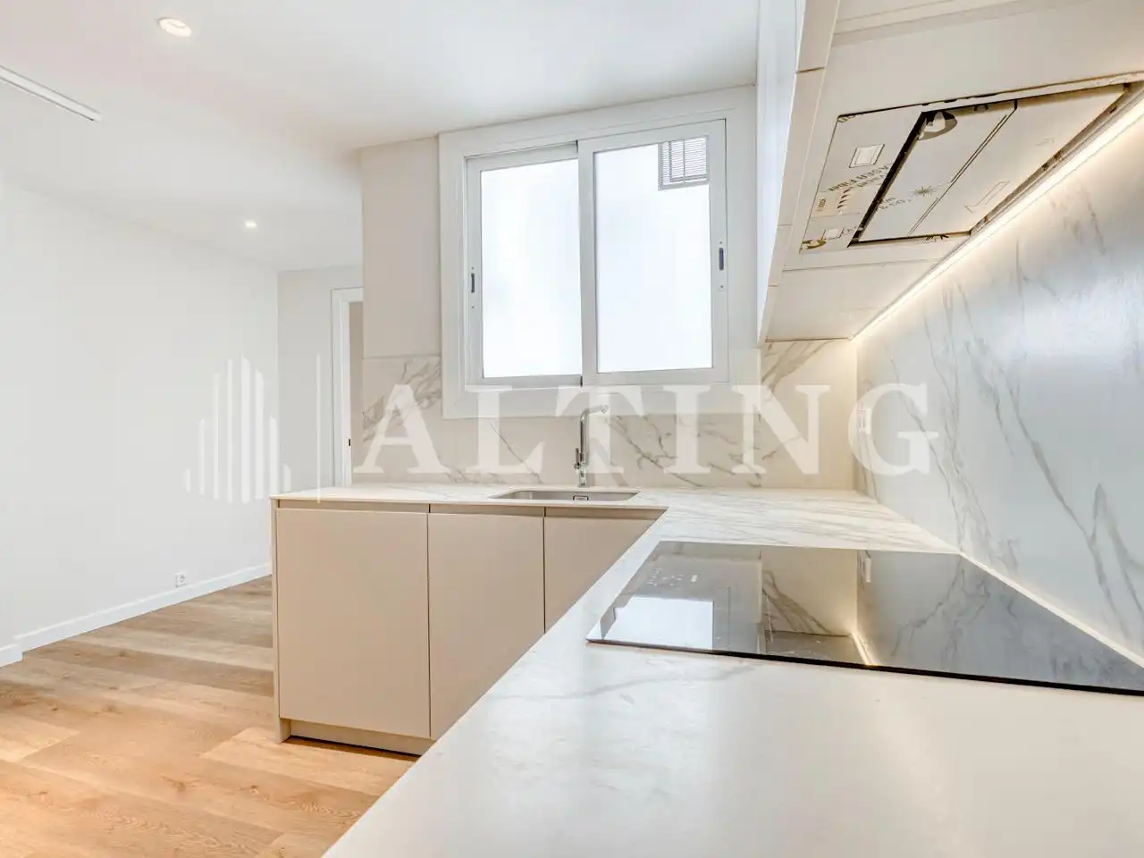 Cocina de Piso de alquiler en Barcelona con Aire acondicionado, Calefacción y Parquet