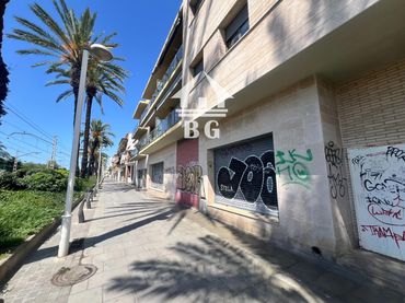 Locale commerciale in vendita a Llevant