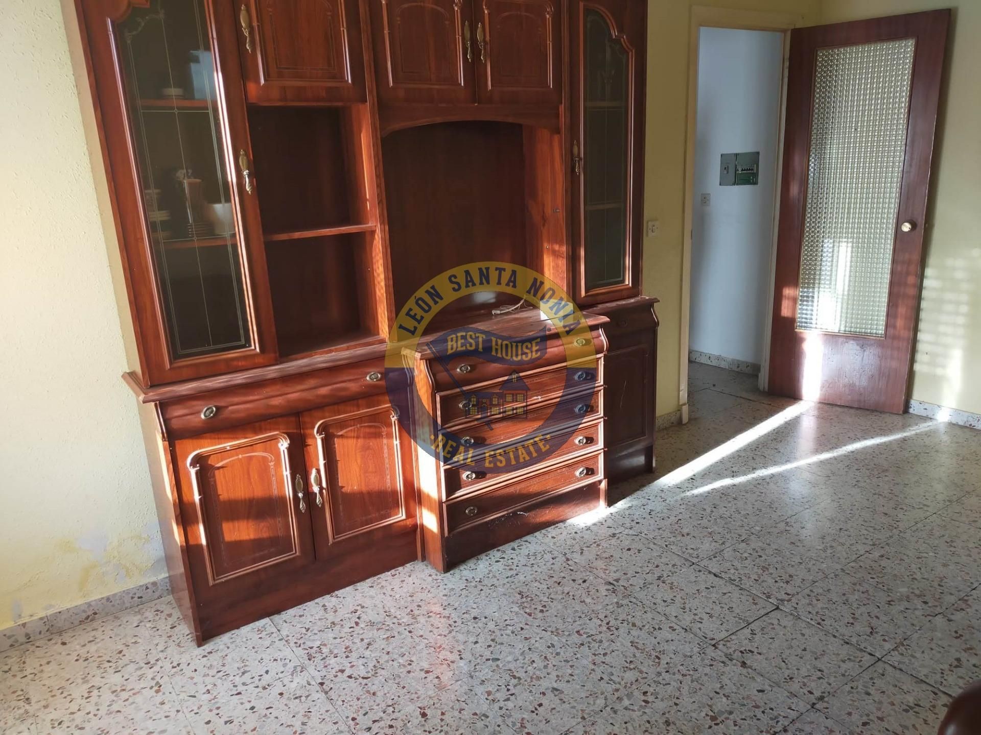 Flat for sale in Mansilla de las Mulas  with Private garden, Terrace and Storage room
