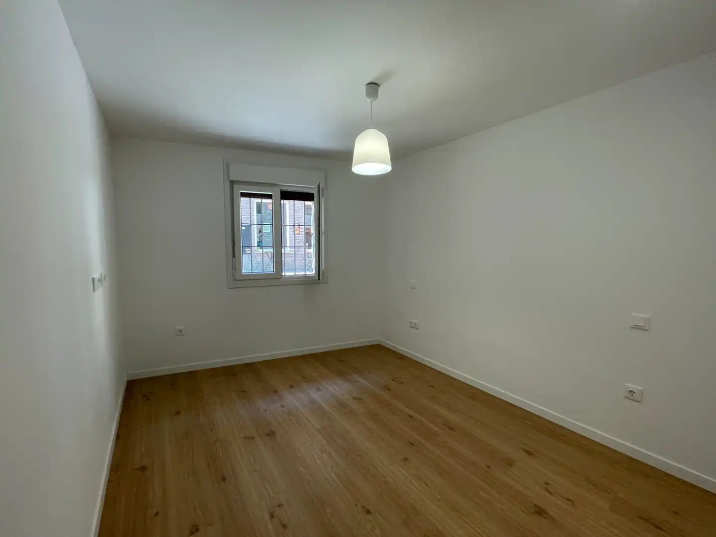 Habitación de Planta baja de alquiler en San Agustín del Guadalix con Calefacción, Horno y Lavadora