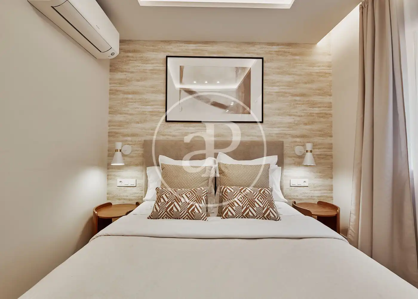 Bedroom of Flat for sale in Madrid  with Air Conditioner, Heating and Terrace