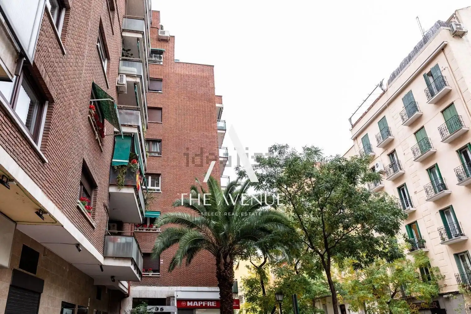 Vista exterior de Estudio en venta en Madrid con Aire acondicionado, Calefacción y Amueblado