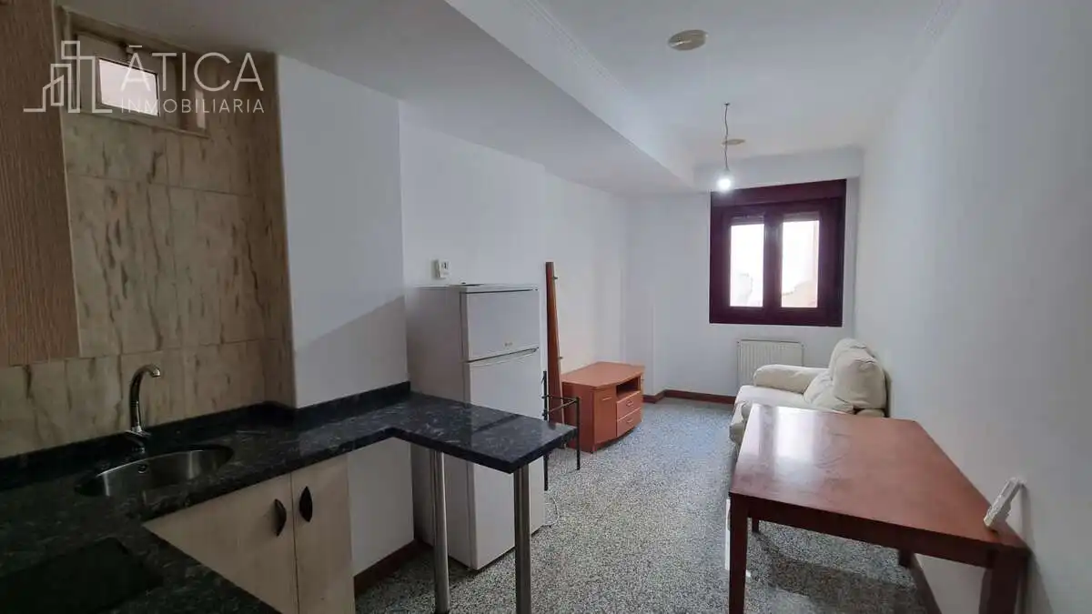 Vista exterior de Apartamento de alquiler en Salamanca con Calefacción y Amueblado