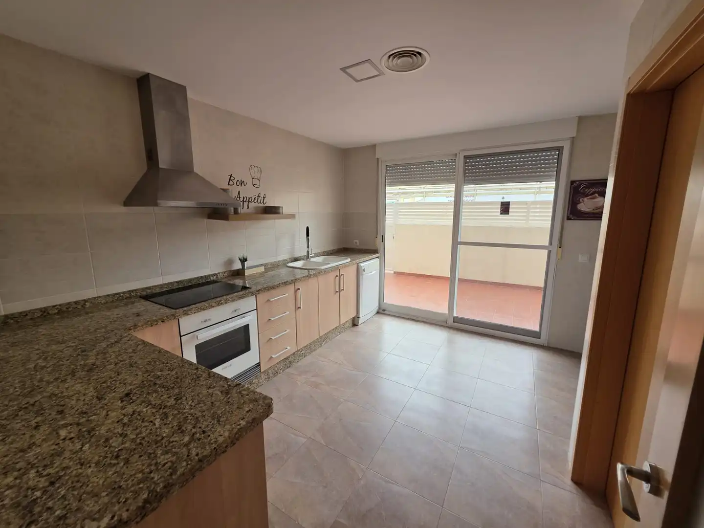 Maison mitoyenne avec terrasse à louer à Llocnou d'En Fenollet, imagen 5